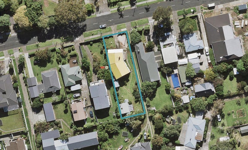 31 Mcintyre Road, Mangere Bridge, Auckland - Carousel 1