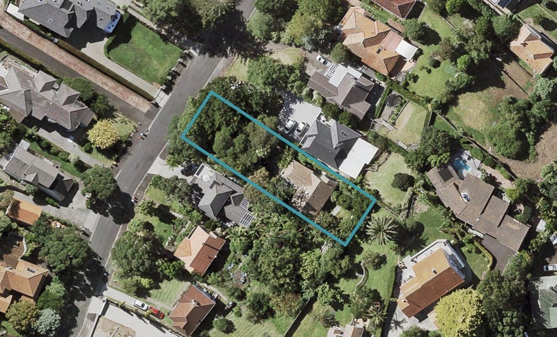 21 Apihai Street, Orakei, Auckland - Carousel 1