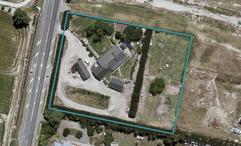 8 Ulyatt Road, Meeanee, Napier - Carousel 1