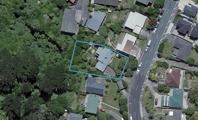97 Helston Road, Paparangi, Wellington - Carousel 1