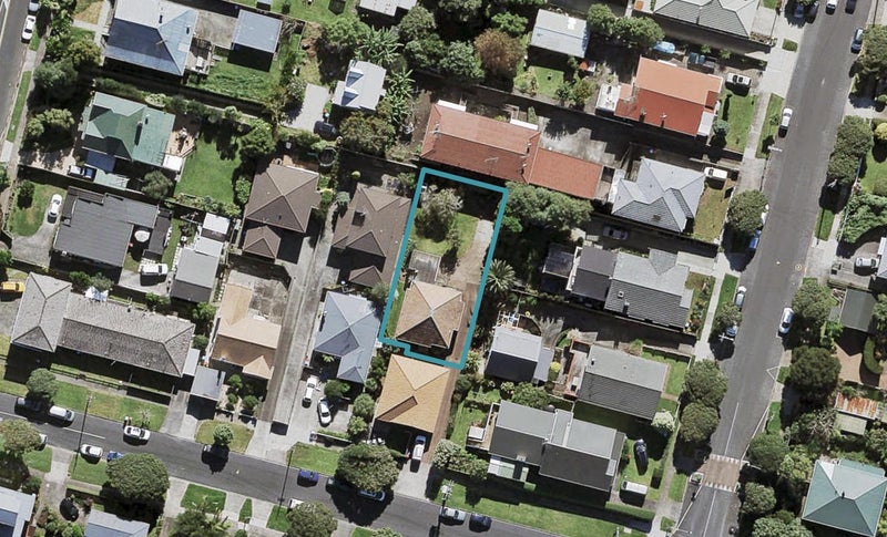 37 Shorwell Street, Sandringham, Auckland - Carousel 1