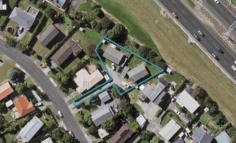 85 Totaravale Drive, Tōtara Vale, Auckland - Carousel 1