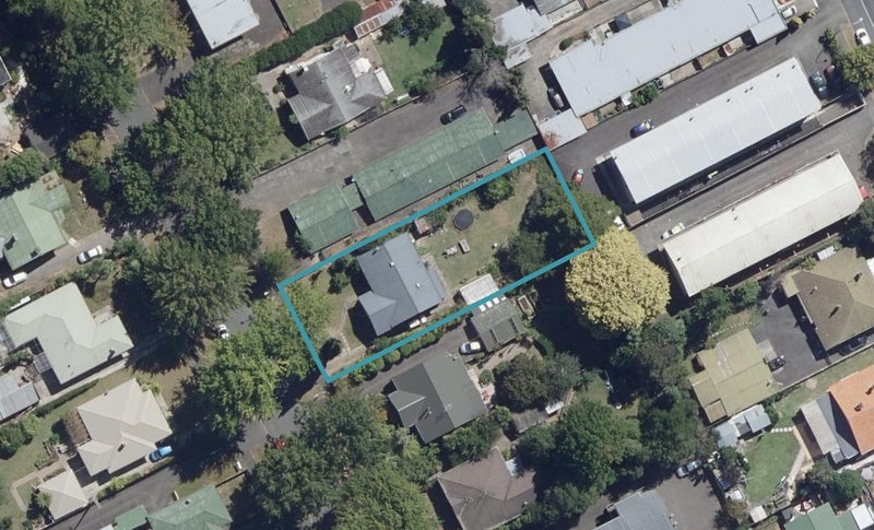 20 Kitchener Street, Claudelands, Hamilton - Carousel 1