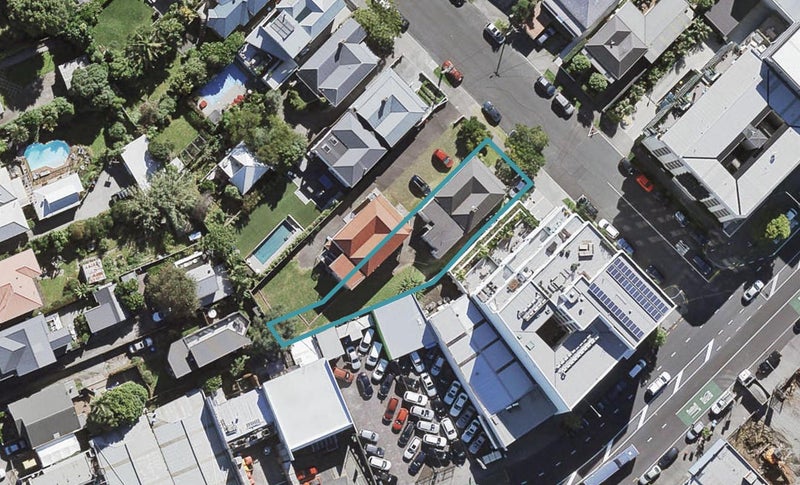 4 Ariki Street, Grey Lynn, Auckland - Carousel 1