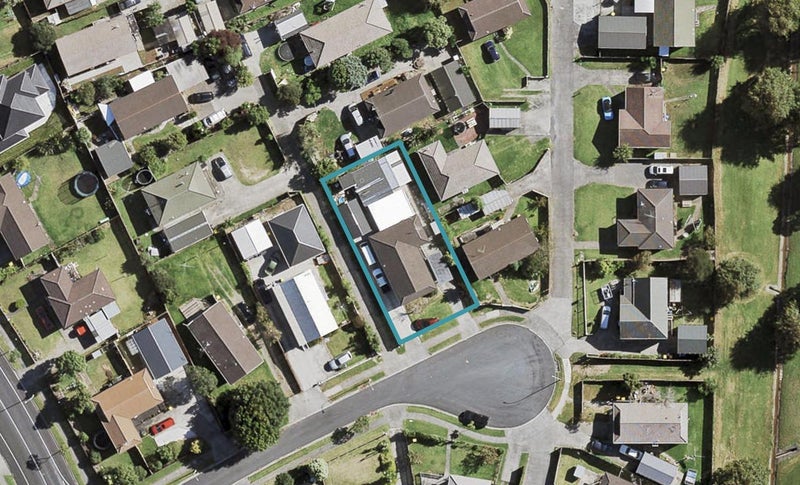 18 Janese Place, Weymouth, Auckland - Carousel 1
