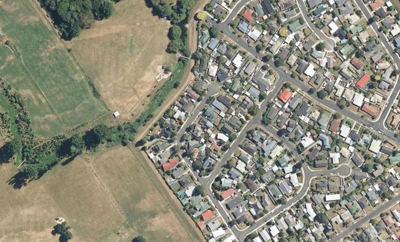 26 Perry Street, Heretaunga, Upper Hutt - Carousel 1