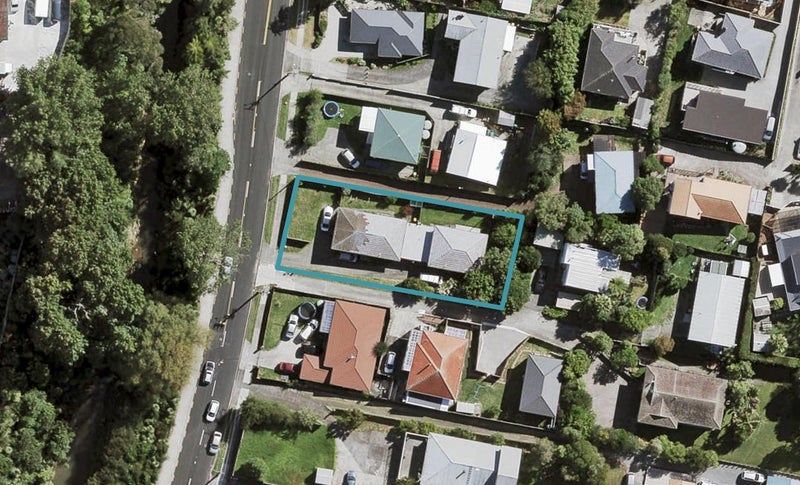 1/8A Millbrook Road, Henderson, Auckland - Carousel 1
