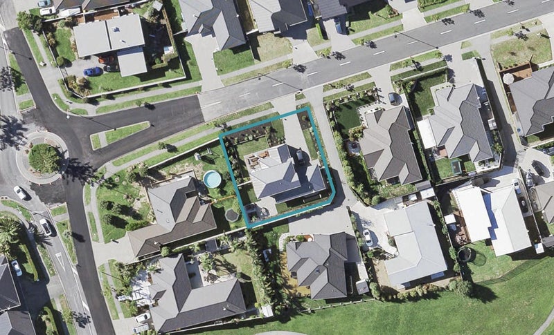 3 Weatherly Drive, Beachlands, Auckland - Carousel 1