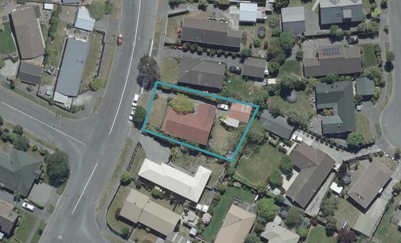 256 Queenspark Drive, Parklands, Christchurch - Carousel 1