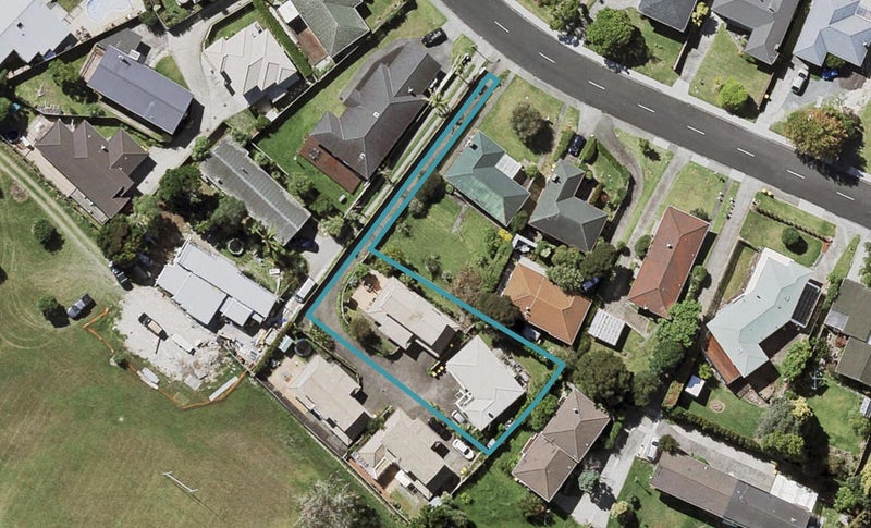 2/46 Blakeborough Drive, Forrest Hill, Auckland - Carousel 1