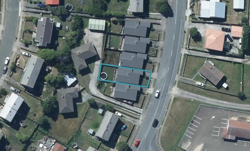 319 Warspite Avenue, Waitangirua, Porirua - Carousel 1