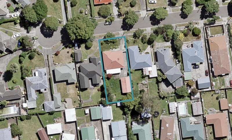 13 Hall Grove, Ebdentown, Upper Hutt - Carousel 1