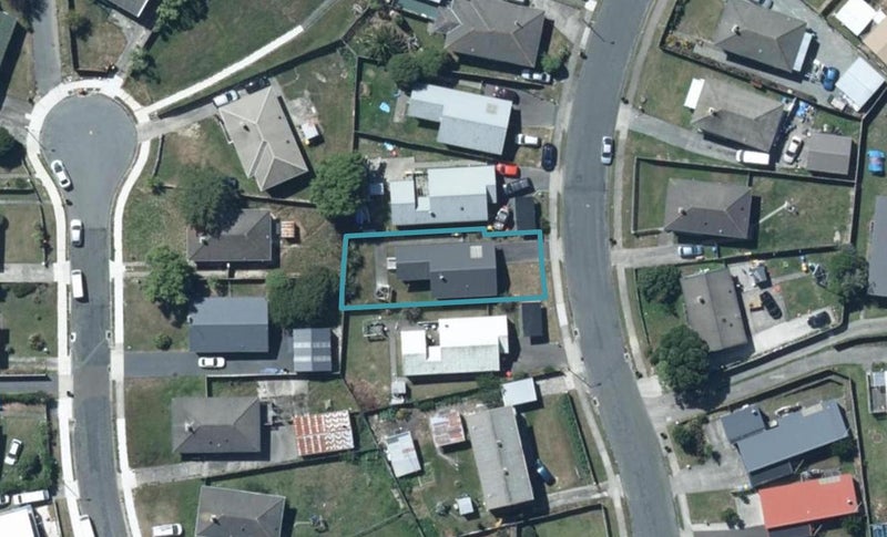 69 Westmeath Street, Waitangirua, Porirua - Carousel 1