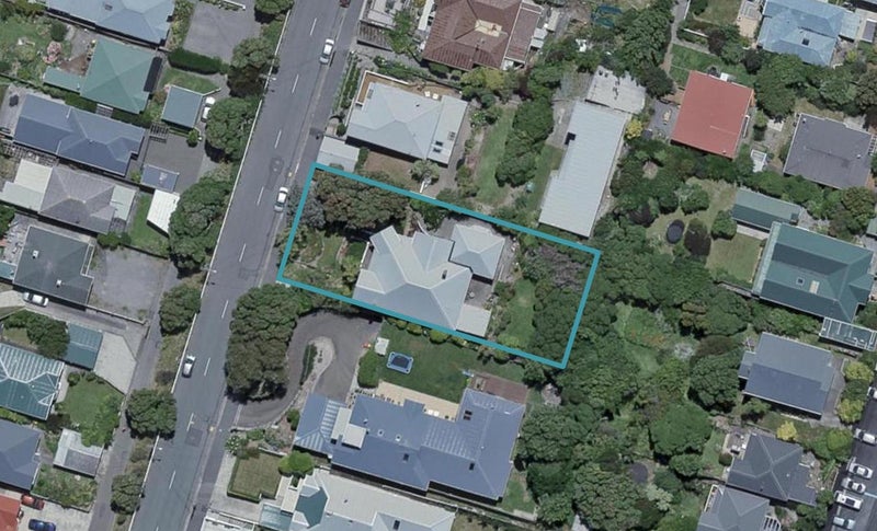 137 Clyde Street, Island Bay, Wellington - Carousel 1