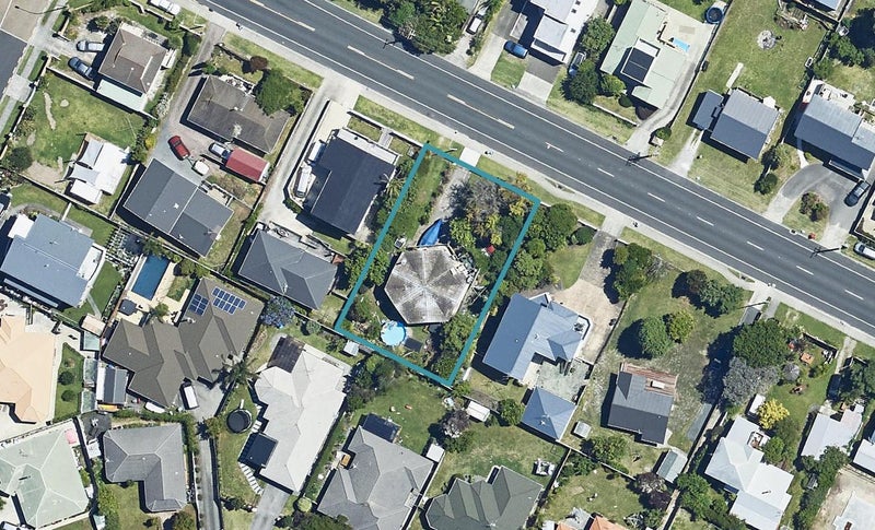 1156 Papamoa Beach Road, Papamoa Beach, Papamoa - Carousel 1