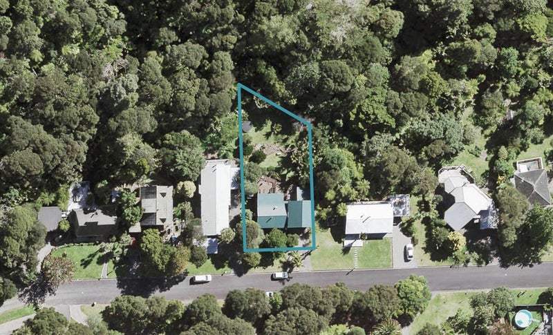 11 Fawcett Road, Laingholm, Auckland - Carousel 1