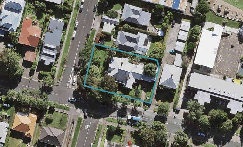 77 Valley Road, Mount Eden, Auckland - Carousel 1