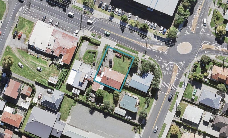 4 Saint Leonards Road, Kelston, Auckland - Carousel 1