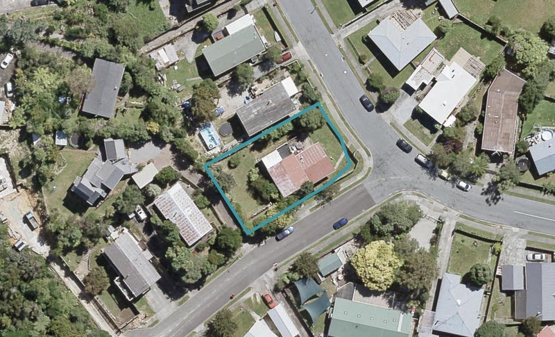 9 Aniseed Grove, Timberlea, Upper Hutt - Carousel 1