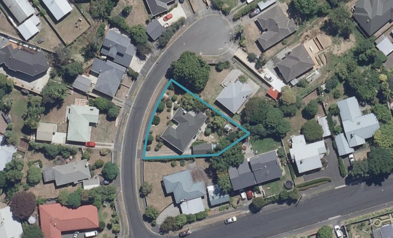 4 Wiremu Street, Hamilton East, Hamilton - Carousel 1