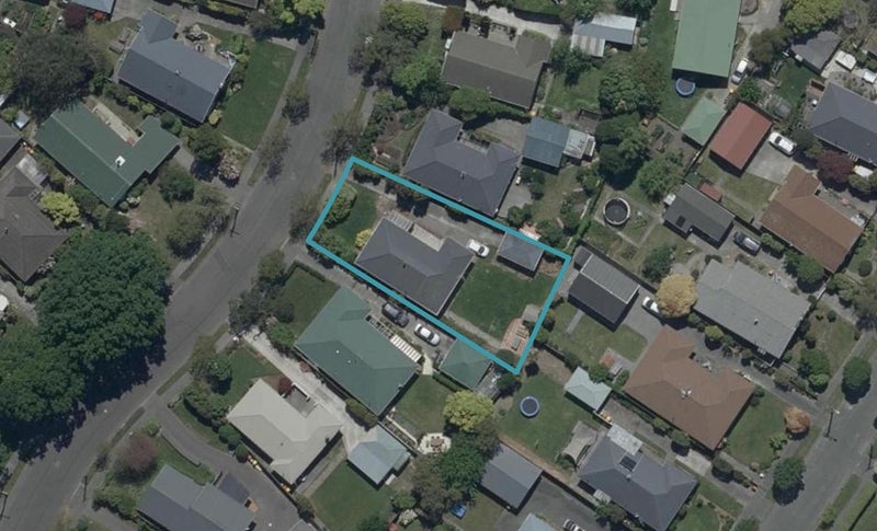 38 Sevenoaks Drive, Bryndwr, Christchurch - Carousel 1