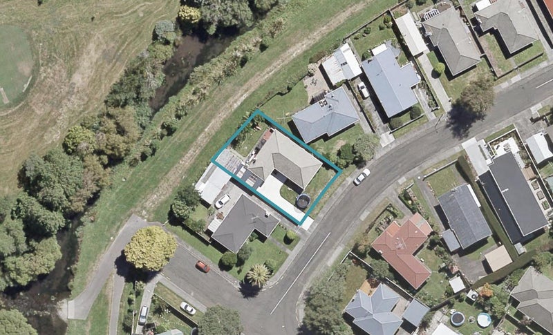 56 Whirinaki Crescent, Heretaunga, Upper Hutt - Carousel 1