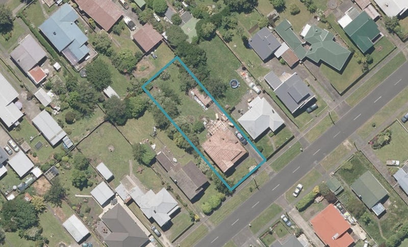21 Talbot Street, Whanganui East, Whanganui - Carousel 1