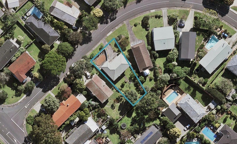 5 Marywil Crescent, Hillcrest, Auckland - Carousel 1