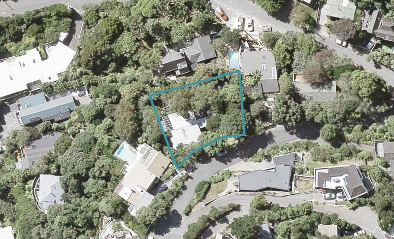 1 Latham Road, York Bay, Lower Hutt - Carousel 1