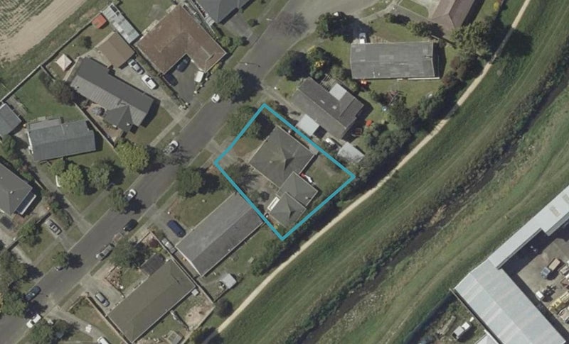 38 Meadowbrook Drive, Cloverlea, Palmerston North - Carousel 1