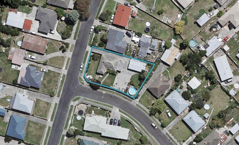 2 Shackleton Street, Maraenui, Napier - Carousel 1