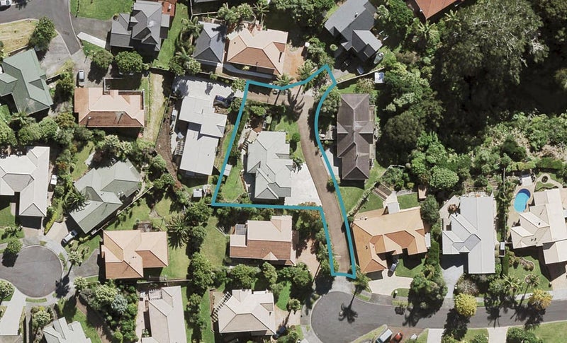 19 Godwin Court, Unsworth Heights, Auckland - Carousel 1