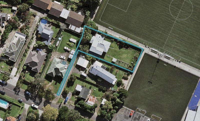 8A Elwood Place, Ellerslie, Auckland - Carousel 1