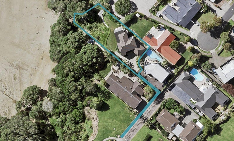 17A Falstaff Place, Half Moon Bay, Auckland - Carousel 1