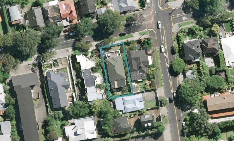 34 Sarsfield Street, Herne Bay, Auckland - Carousel 1