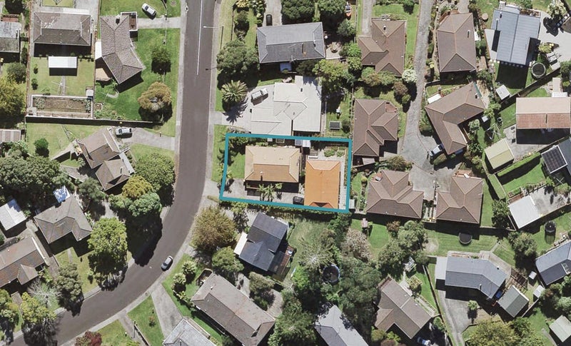 1/1A Jenelin Road, Glendene, Auckland - Carousel 1