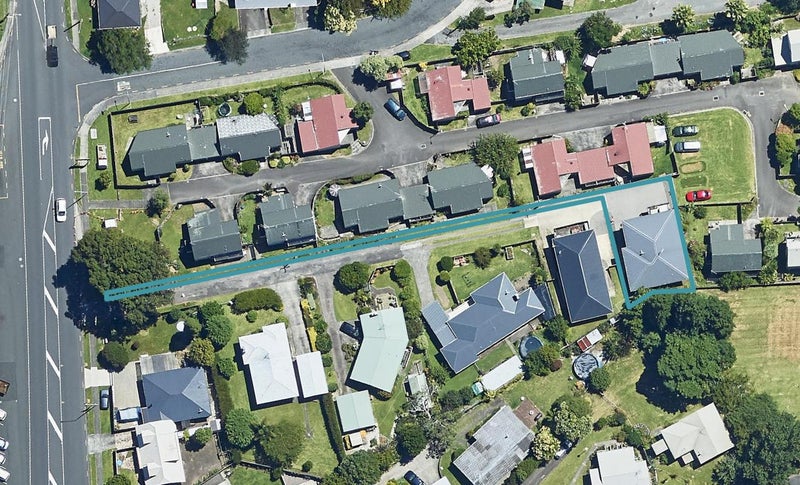 137 Otumoetai Road, Brookfield, Tauranga - Carousel 1