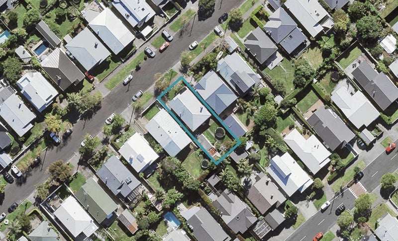 19 Chester Avenue, Westmere, Auckland - Carousel 1
