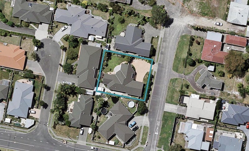 3 West Place, Greenmeadows, Napier - Carousel 1