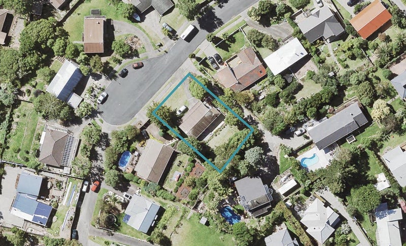 37 Squirrel Lane, Browns Bay, Auckland - Carousel 1