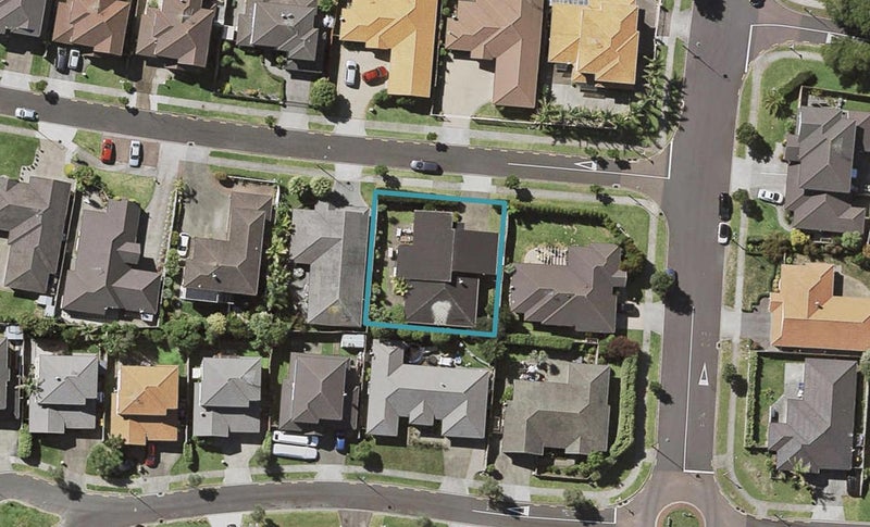 2 Strundeen Close, Flat Bush, Auckland - Carousel 1