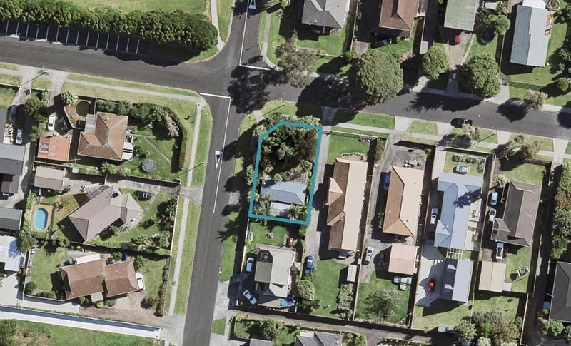 52 Waimai Avenue, Weymouth, Auckland - Carousel 1