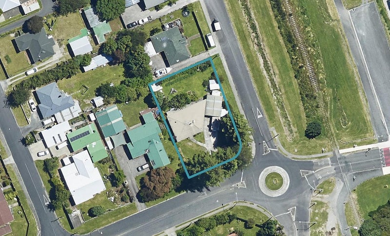 30 Russell Road, Fairy Springs, Rotorua - Carousel 1