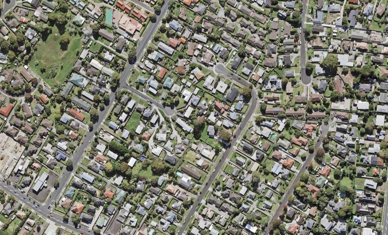 10 Adriatic Avenue, Henderson, Auckland - Carousel 1