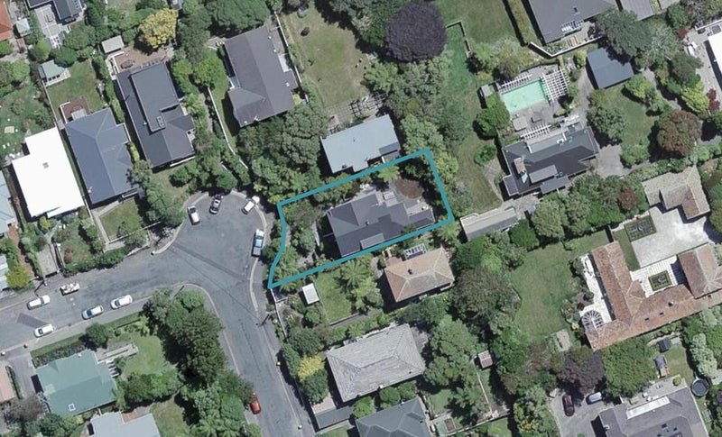 12 Newcombe Crescent, Karori, Wellington - Carousel 1