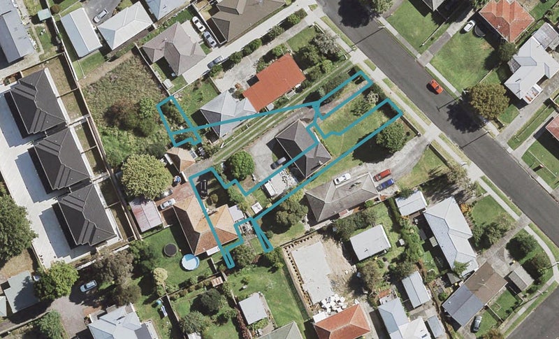 2/15 Beaumonts Way, Manurewa, Auckland - Carousel 1