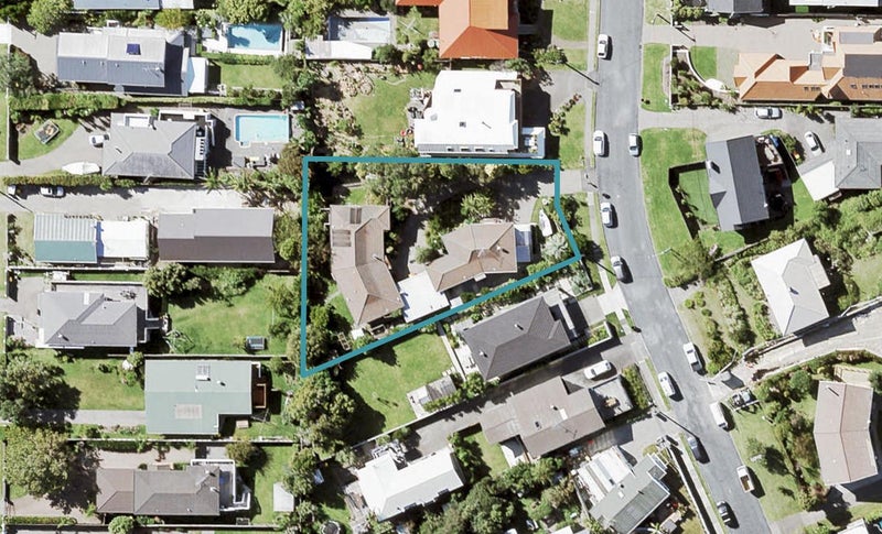 2/130 Churchill Road, Rothesay Bay, Auckland - Carousel 1