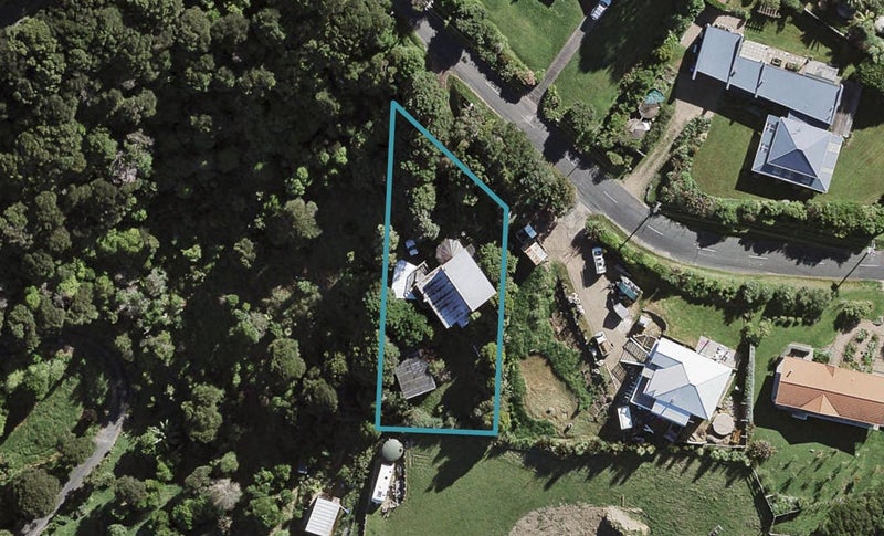 65 View Road, Ostend, Waiheke Island - Carousel 1