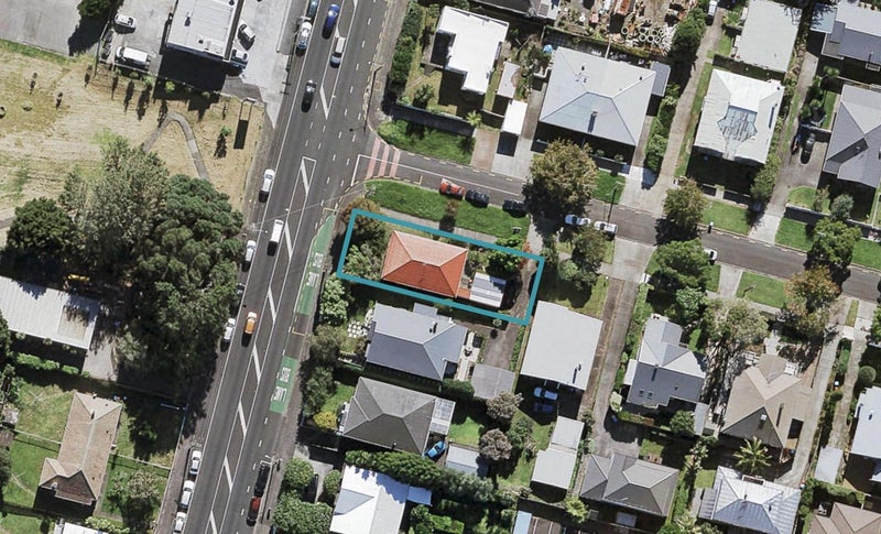 1A Mars Avenue, Sandringham, Auckland - Carousel 1