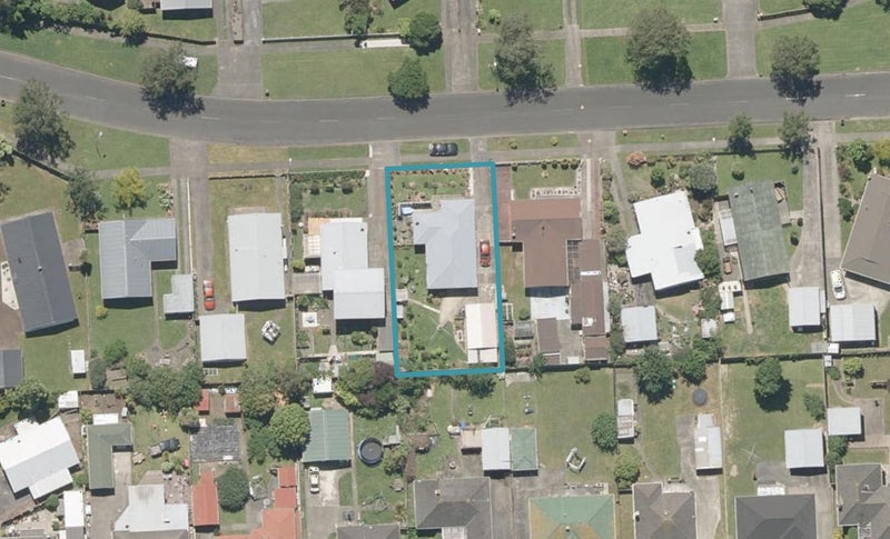 14 Hackett Street, Whanganui East, Whanganui - Carousel 1